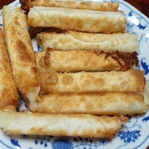 餃子の皮のスモーク味チーズ巻き揚げ☆